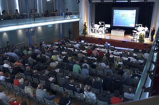 2010 keynote 166